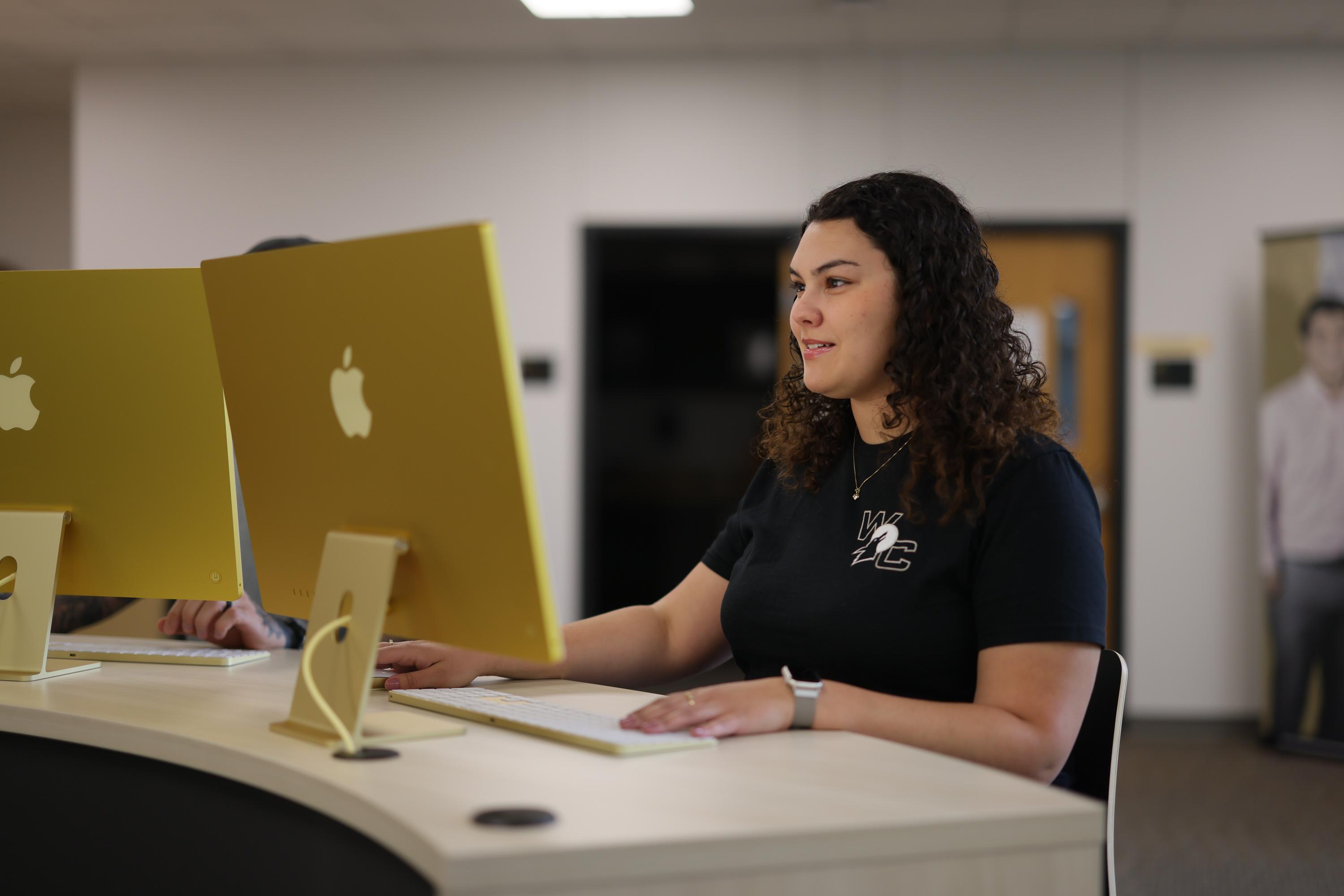 female student at mac